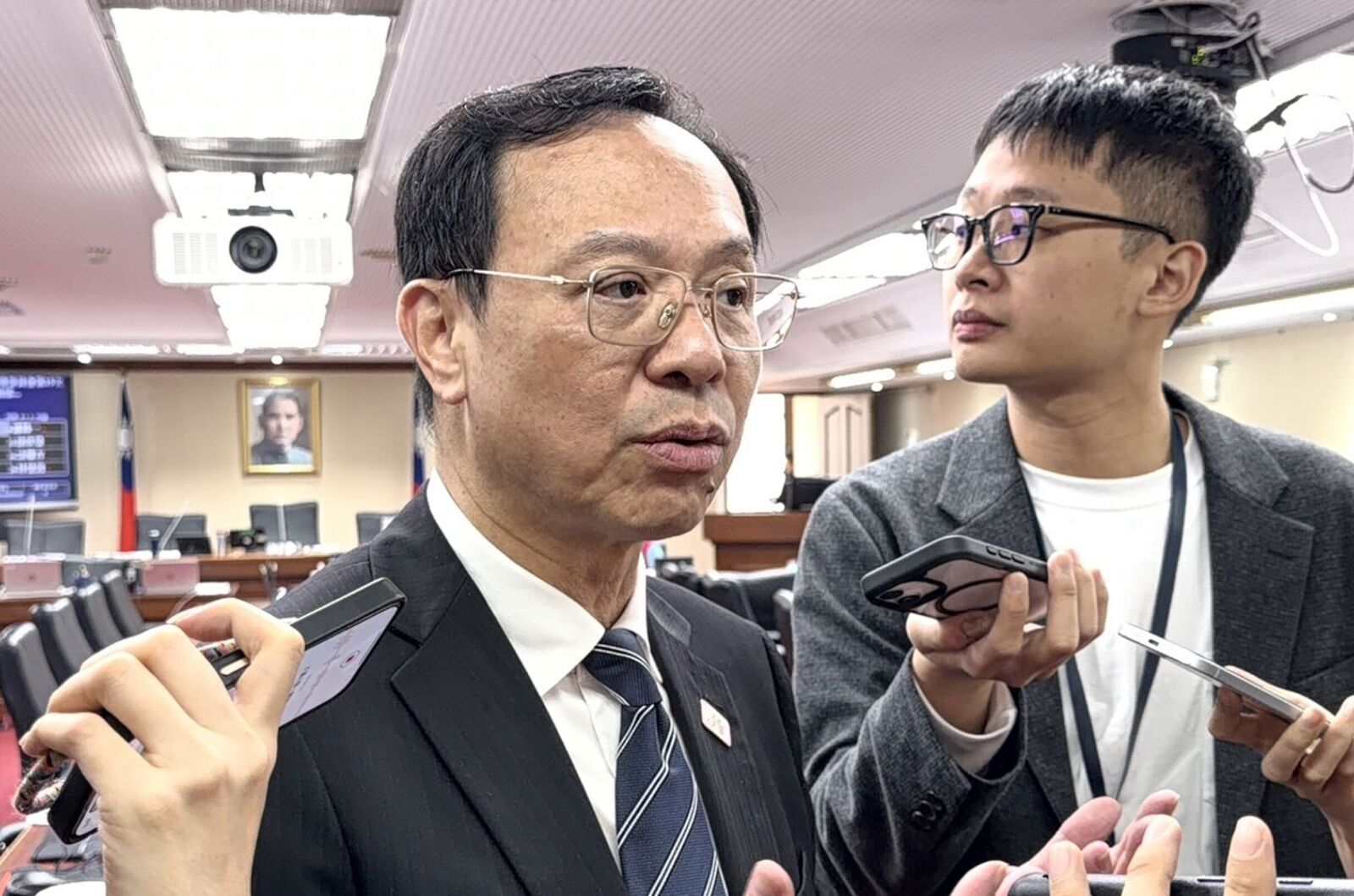 石崇良喊訓練差太遠了!下指導棋 排除「急診、家醫」做醫美 石崇良喊訓練差太遠了!下指導棋 排除「急診、家醫」做醫美