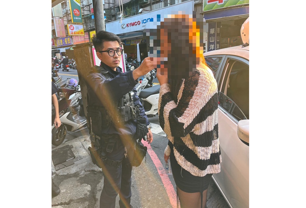 男扮女裝涉毒駕 警逮2人查獲依托咪酯煙彈