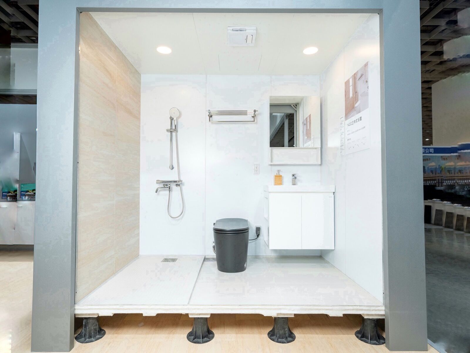 【有影】2025台北國際建材展開幕 CAESAR凱撒衛浴彩鋼整體浴室全新亮相 9 CNEWS195251211a02