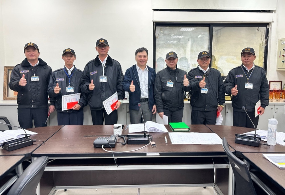 新北河濱保全守護市民安全有功 黃裕斌特地表揚拾金不昧典範 新北河濱保全守護市民安全有功 黃裕斌特地表揚拾金不昧典範