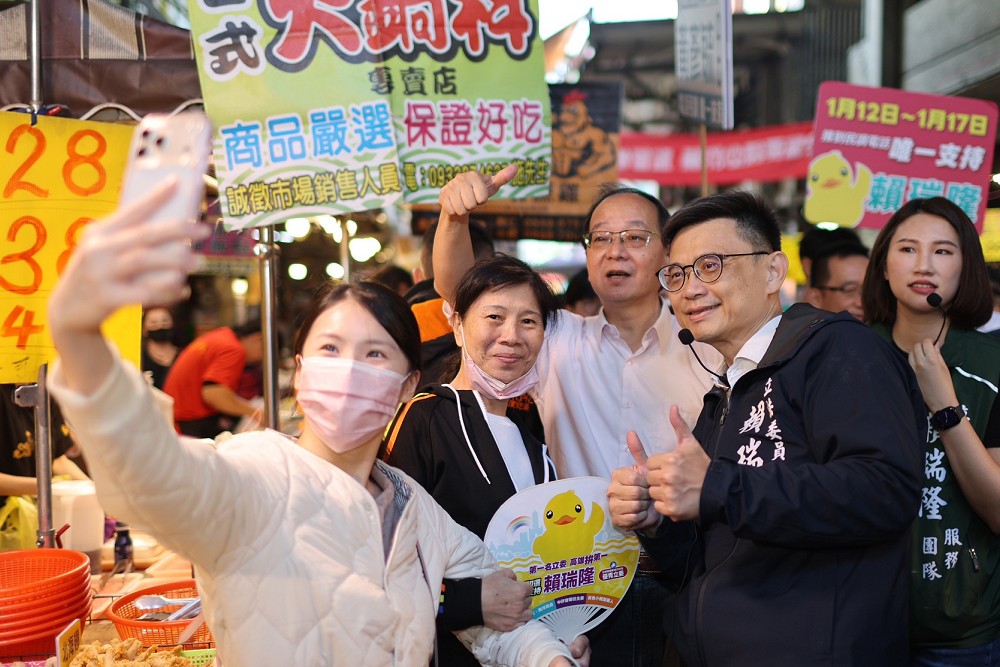 王瑞德第20次南下陪同力挺 讚賴瑞隆誠懇一步一腳印勤走基層