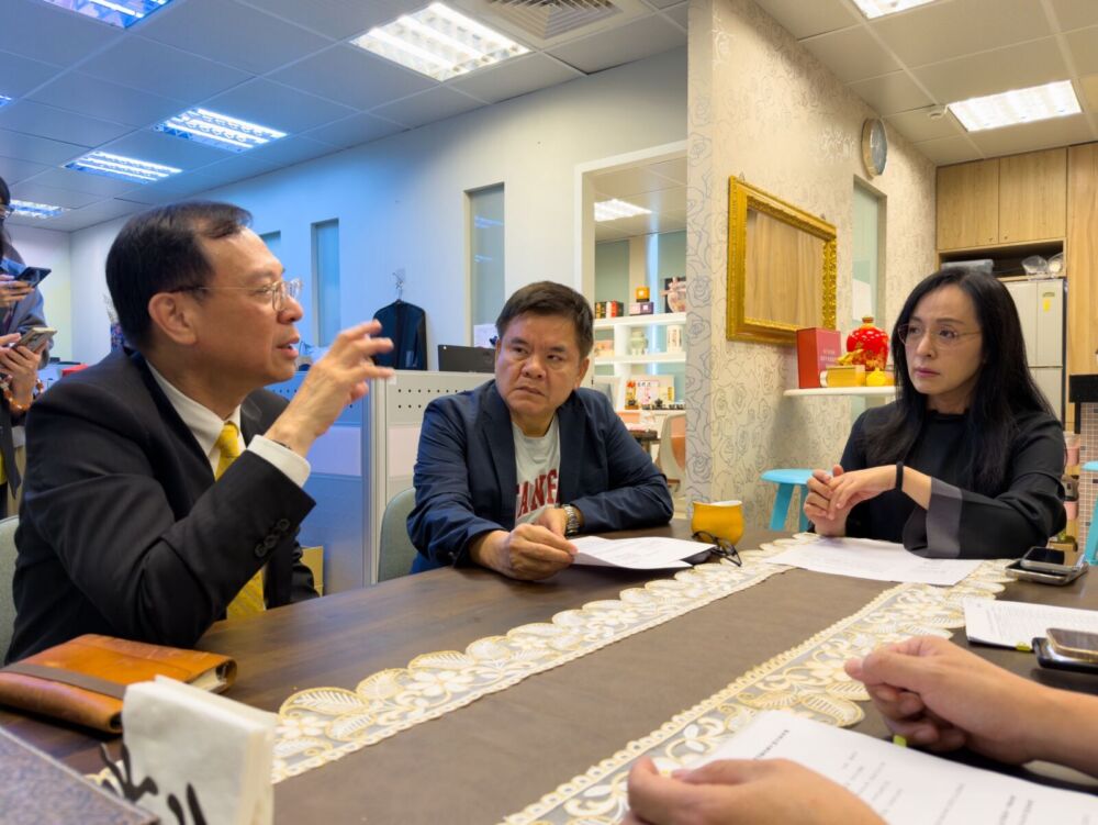 陳瑩、莊瑞雄協調衛福部核定逾2千萬　台東成功長濱「長者智慧手環」再續辦