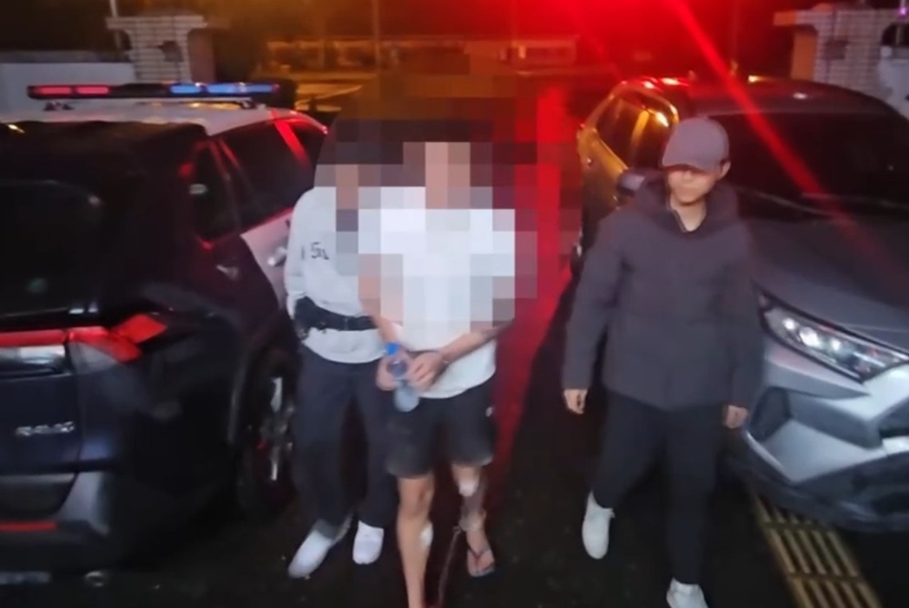 投資股票2次面交150萬元 2詐欺車手逃撞車波及5人傷 投資股票2次面交150萬元 2詐欺車手逃撞車波及5人傷