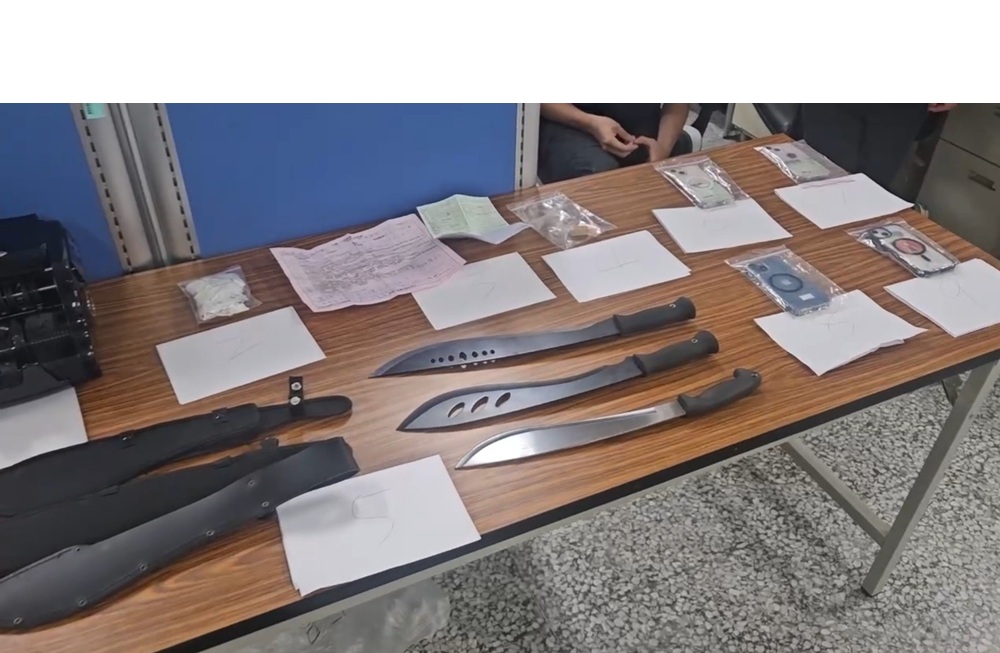 投資股票2次面交150萬元 2詐欺車手逃撞車波及5人傷 8 cnews204251216a02