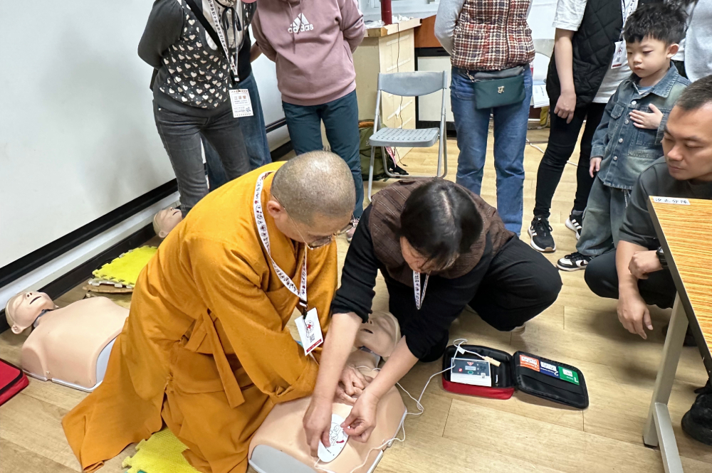 【有影】攜手政府、紅十字會與消防體系 首開宗教團體培訓社區防災即戰力 6 cnews235251216a03