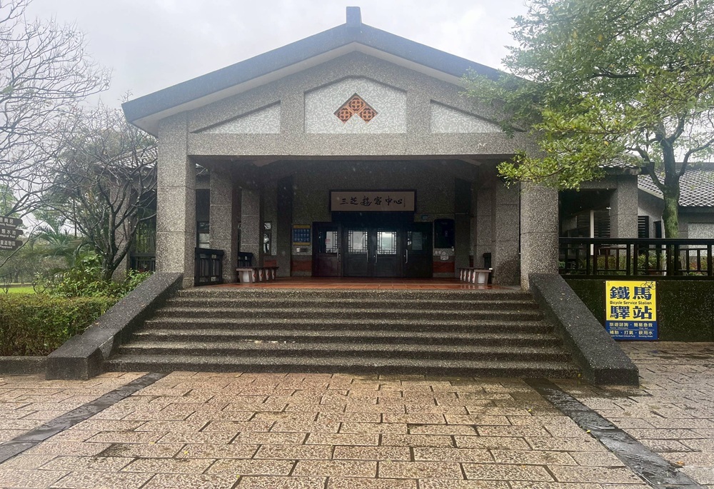 扯!遊客中心變身行政套房 鄭宇恩揭三芝公共空間遭違規占用 扯!遊客中心變身行政套房 鄭宇恩揭三芝公共空間遭違規占用