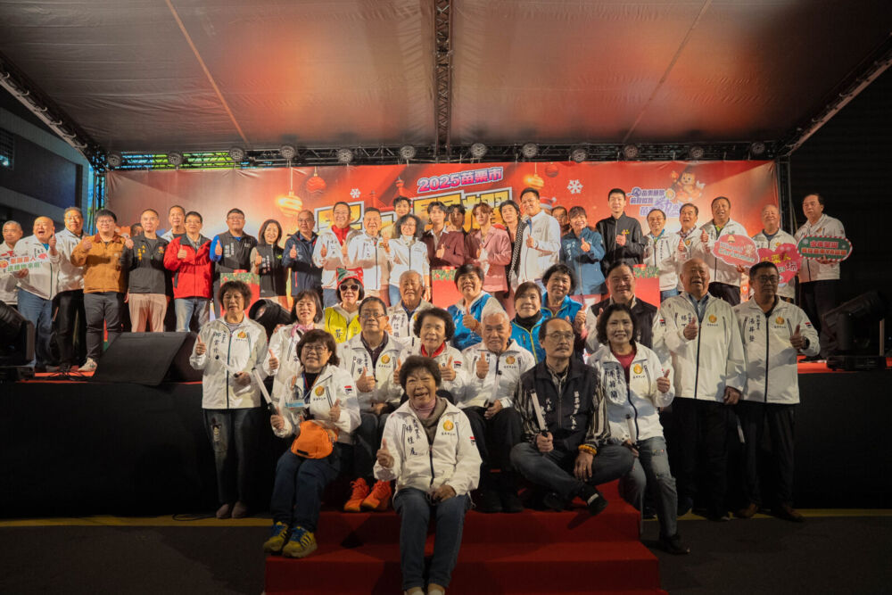 耶誕市集、演唱會超吸睛　苗栗「星光閃耀 YA 誕夜」吸引大批民眾共度佳節