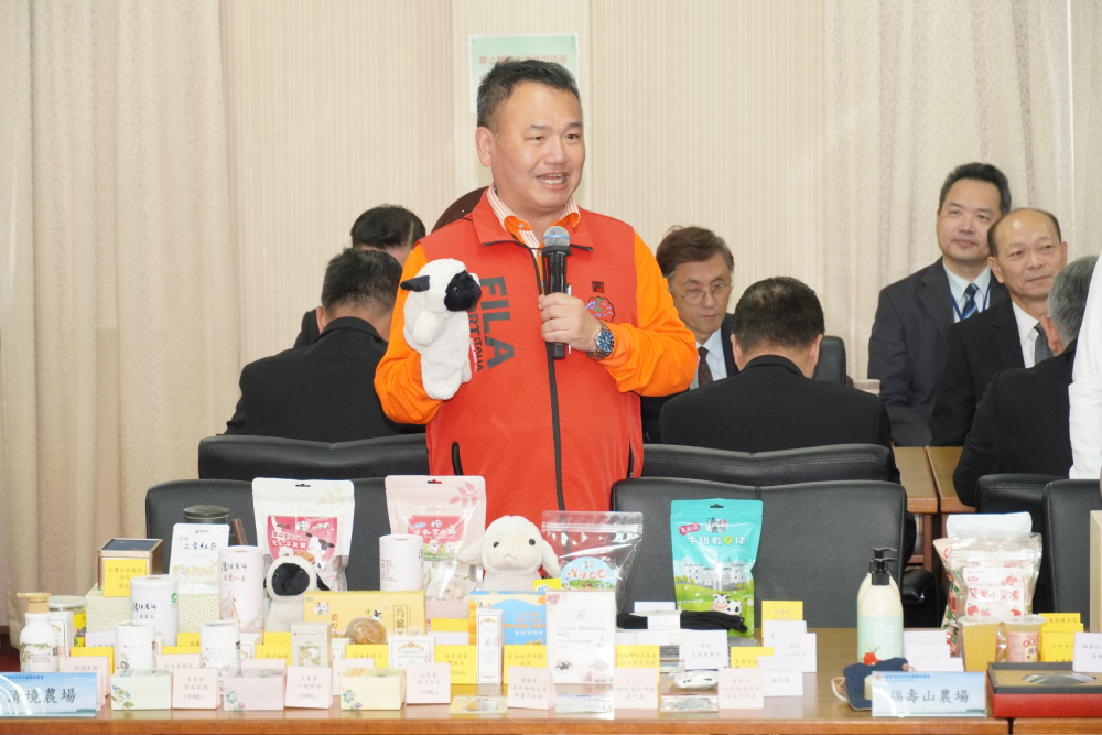 羅美玲憂高山農場遊客數減　退輔會承諾將持續強化商圈整合 13