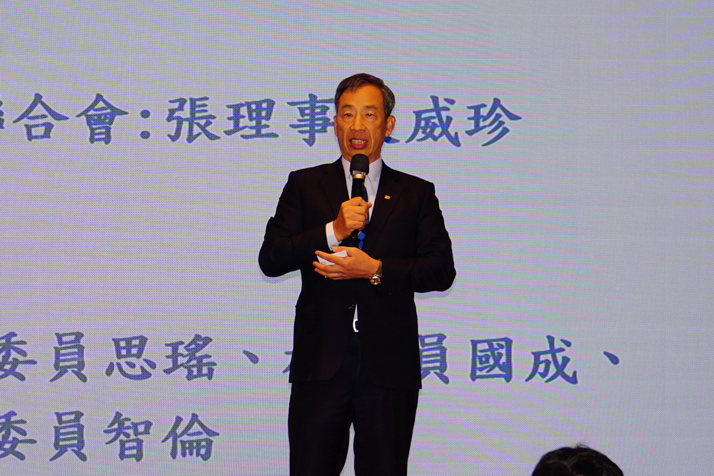 會計師財務簽證刑事責任座談會 產官學界齊籲合理化專業責任規範 促進產業永續發展 10 會計師財務簽證刑事責任座談會 產官學界齊籲合理化專業責任規範 促進產業永續發展 9