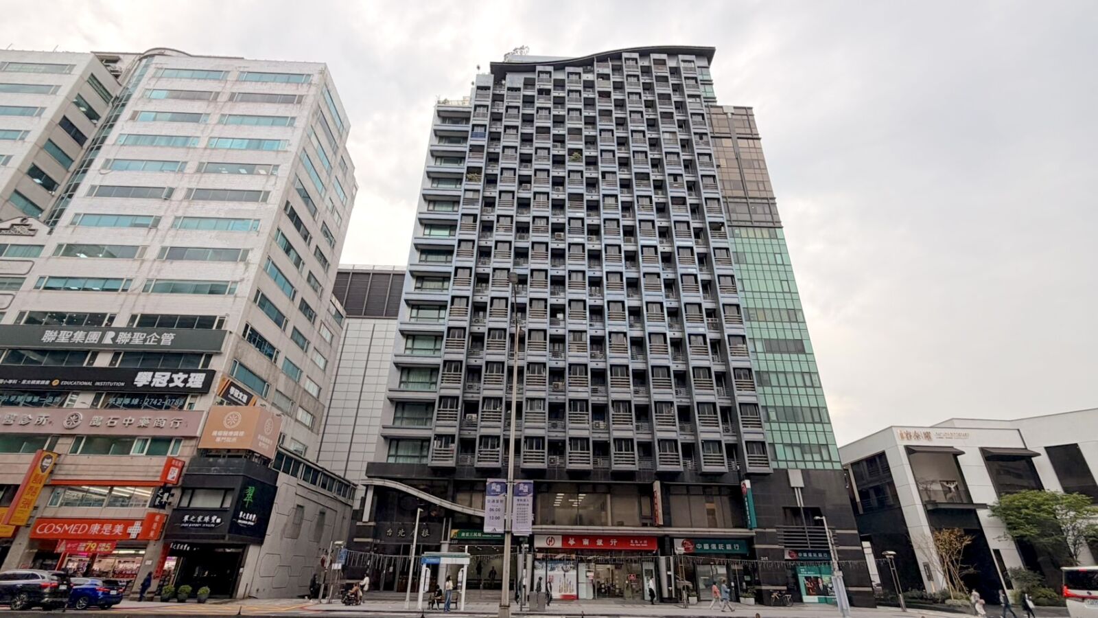 捷運交通與生活機能完善，松山區健安新城、台北摩根、敦化新城具競爭力 21