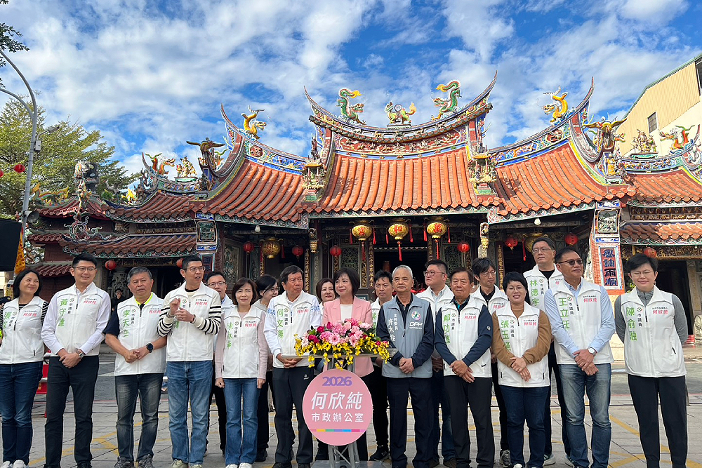 參拜萬和宮、辦公室開箱宣示選戰起跑　何欣純：我是台中市民的市長 5