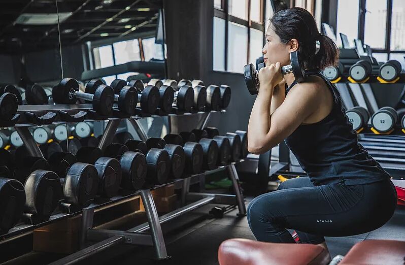 超渣健身教練劈腿啪拍過程全都錄 女教練存檔邀對方男友觀看結果慘了 超渣健身教練劈腿啪拍過程全都錄 女教練存檔邀對方男友觀看結果慘了