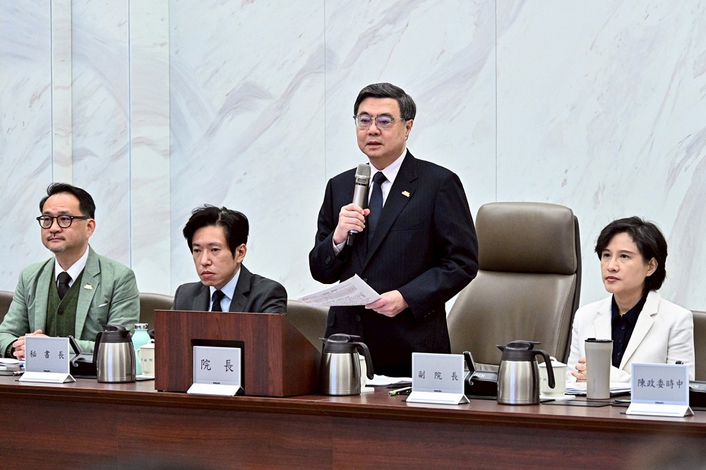 譴責解放軍圍台軍演 卓榮泰已指示嚴密監控、準備替代航路 譴責解放軍圍台軍演 卓榮泰已指示嚴密監控、準備替代航路