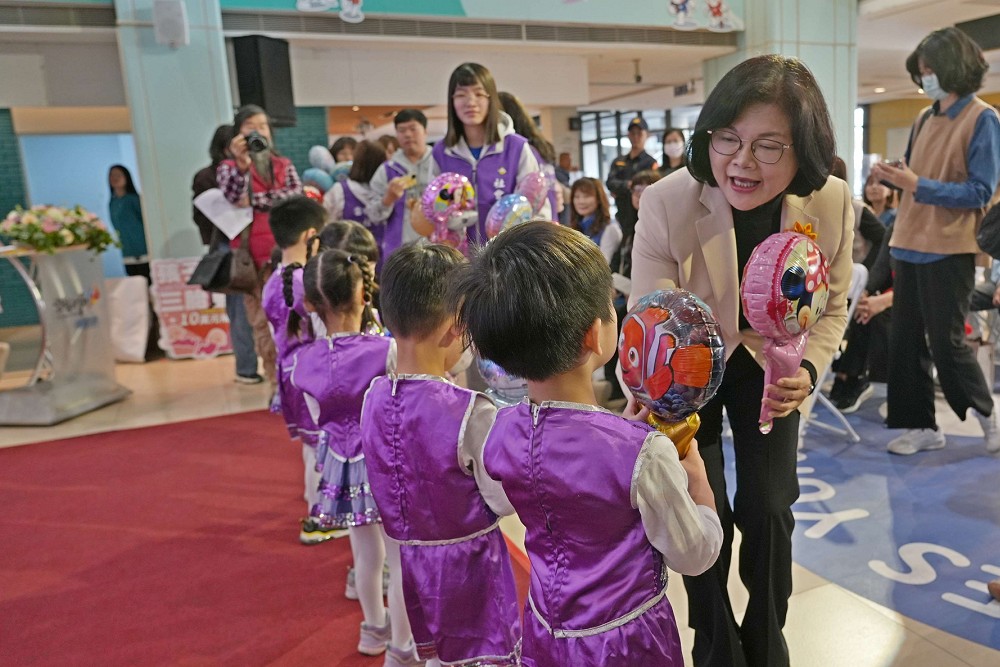 孩子是寶、三胎最好！雲林縣推萬寶龍計畫　張麗善：第三胎加碼至10萬 18