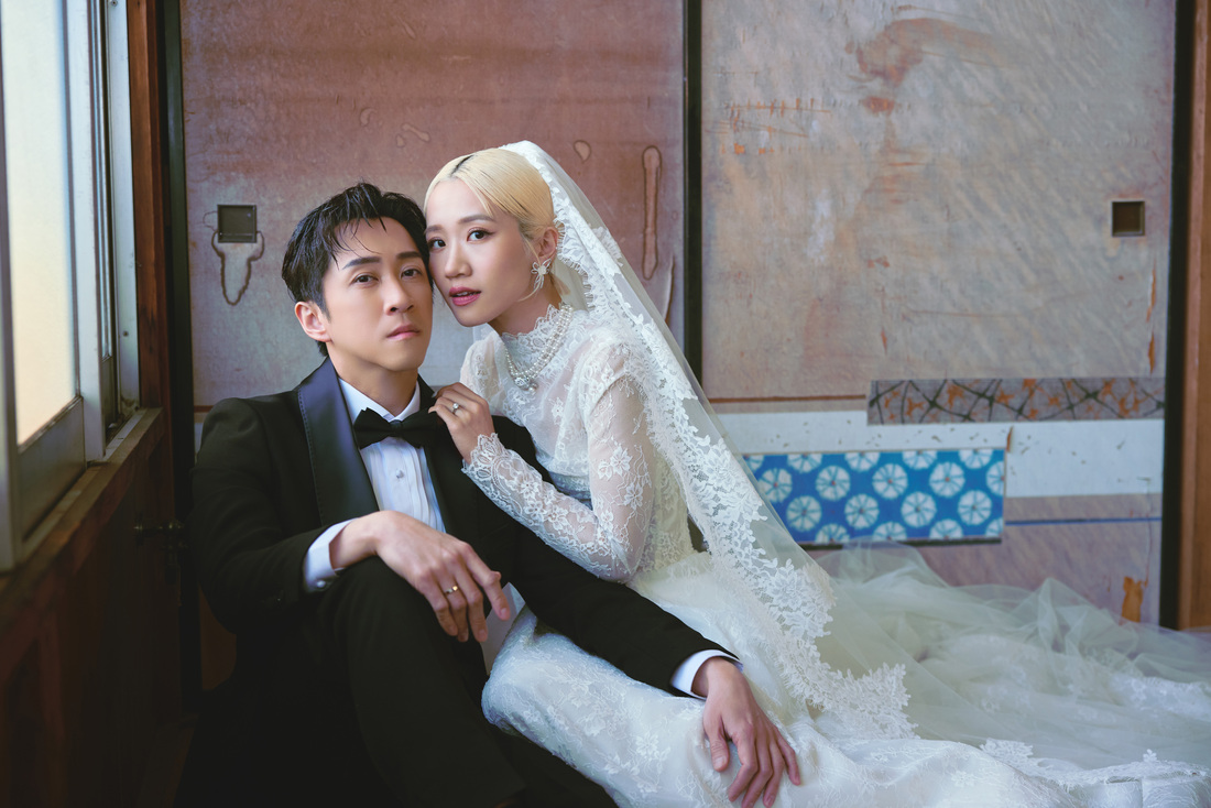 【有影】陳漢典、Lulu喜帖甜滋滋 浪漫依偎富士山拍婚紗 12 CNEWS195260106a03