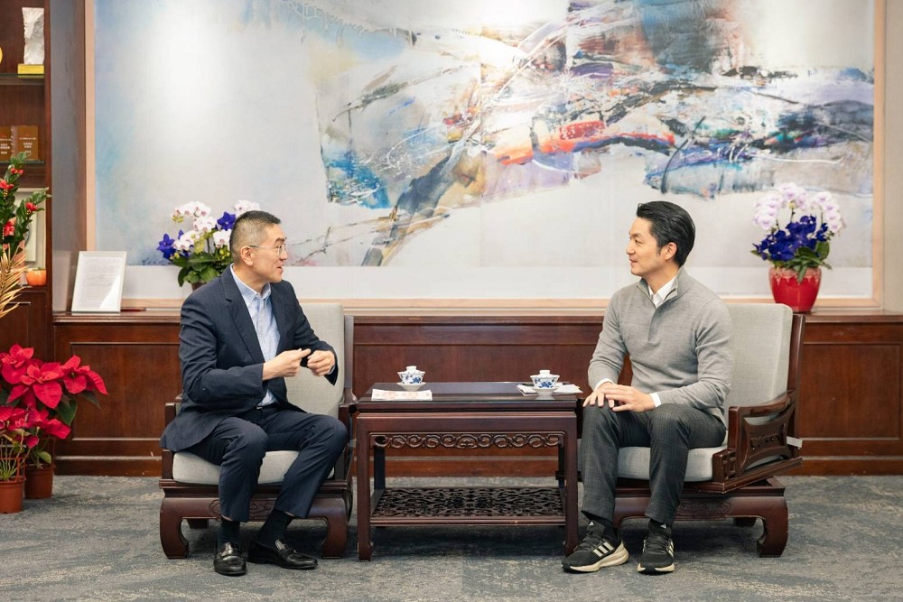 訪蔣萬安請益營養午餐免費政策 謝國樑宣布「3要點1提議」跟進 20 訪蔣萬安請益營養午餐免費政策 謝國樑宣布「3要點1提議」跟進 19