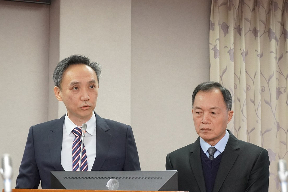 立院今審陸海空軍刑法修法補漏洞 羅美玲:現役軍人為敵效忠應處罰 8 立院今審陸海空軍刑法修法補漏洞 羅美玲:現役軍人為敵效忠應處罰 7