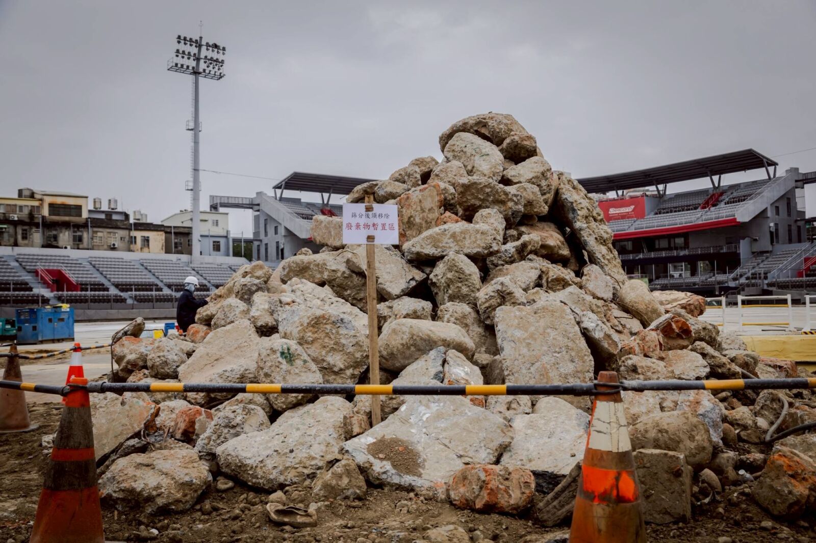 新竹棒球場再現大秘寶　宋品瑩痛批前市府工程遮羞布：絕不讓市民買單 11