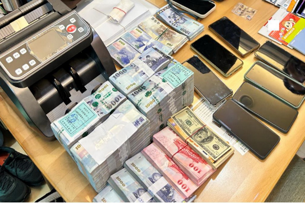 刷卡換現金詐騙50人逾2千萬 中檢起訴2嫌 刷卡換現金詐騙50人逾2千萬 中檢起訴2嫌