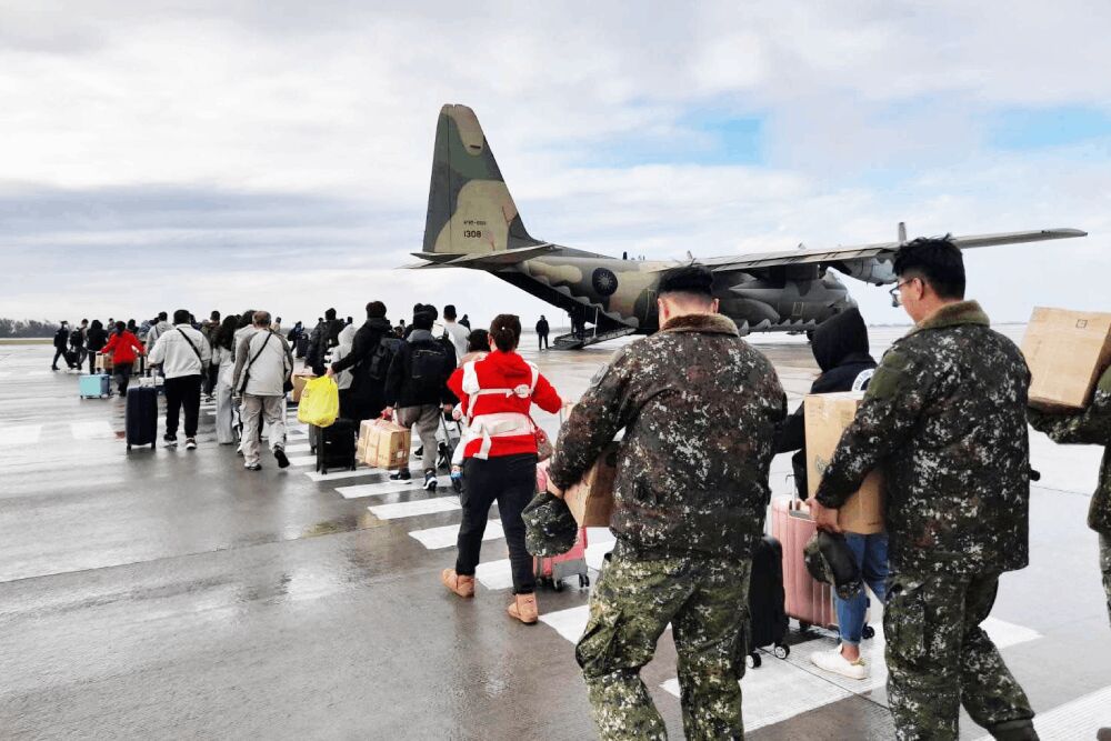 春節外離島疏運C-130待命 國防部:國軍醫院急診及住院照常服務 春節外離島疏運C-130待命 國防部:國軍醫院急診及住院照常服務