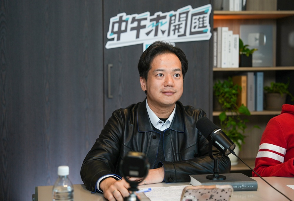 中午來開匯/快速度過性騷風波 邱臣遠透露:最多時間安撫家人母親 中午來開匯/快速度過性騷風波 邱臣遠透露:最多時間安撫家人母親