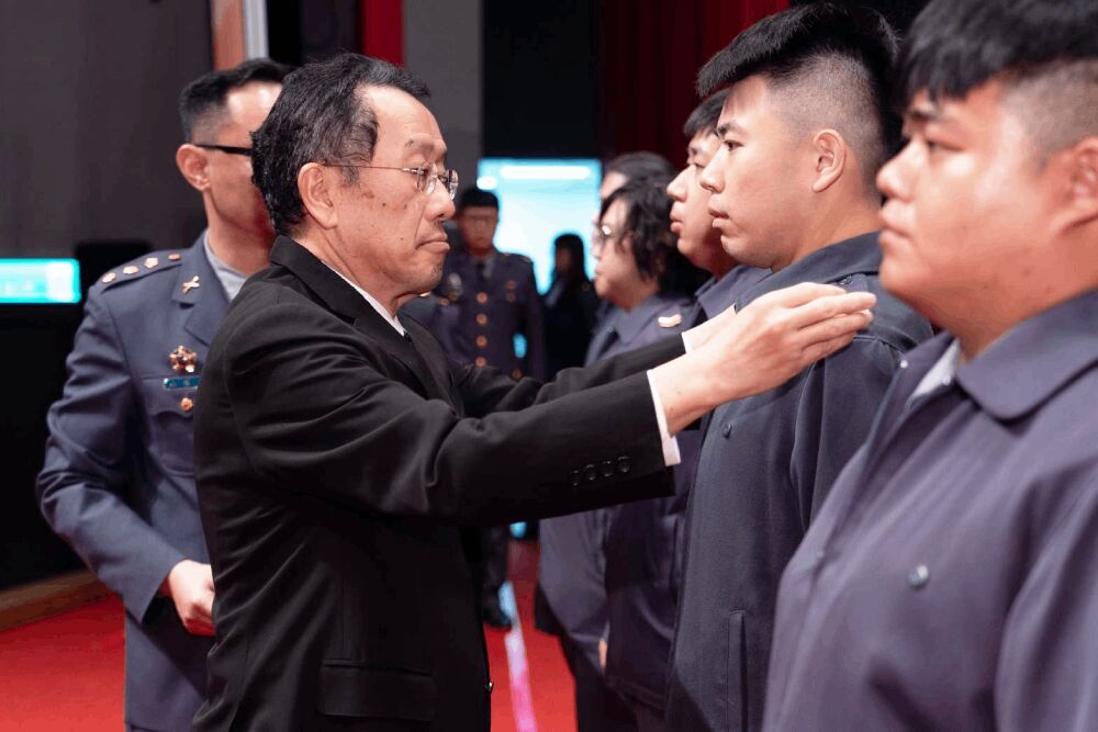 民眾黨版軍購特別條例草案挨批 國防部:內容不完整、缺專業評估 民眾黨版軍購特別條例草案挨批 國防部:內容不完整、缺專業評估