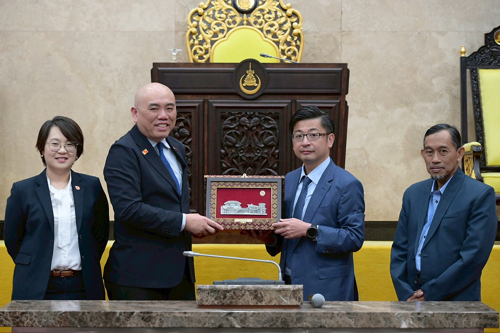 彰化縣議會推國際城市交流 謝典林率團赴馬來西亞雪蘭莪州 彰化縣議會推國際城市交流 謝典林率團赴馬來西亞雪蘭莪州