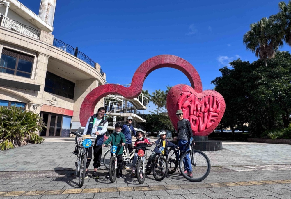 新北高灘處增設自行車淡江租借站 1月31日試營運享免費2小時 新北高灘處增設自行車淡江租借站 1月31日試營運享免費2小時