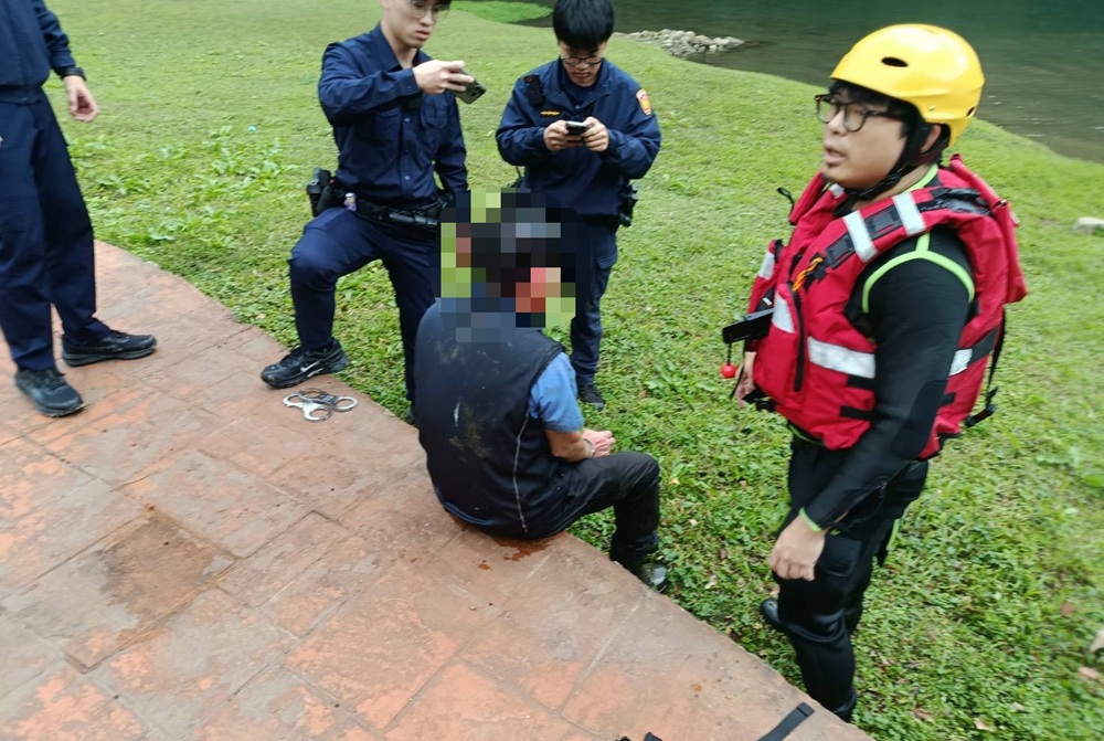 跳入6公尺高溪水逃 43歲男頭撕裂傷原來是失聯移工 跳入6公尺高溪水逃 43歲男頭撕裂傷原來是失聯移工