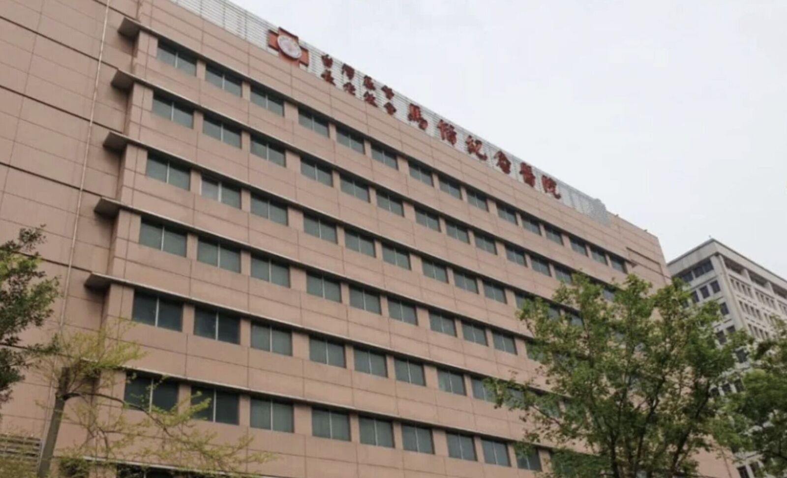 員工控霸凌「網po遺書+高樓照」遭救下 馬偕醫院：已輔導三年多 7