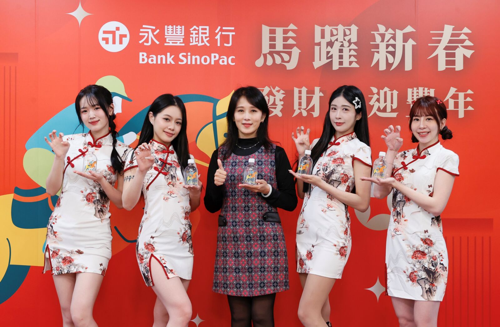 馬躍新春迎好運 永豐銀行「馬年四寶」限量開運小物送民眾 馬躍新春迎好運 永豐銀行「馬年四寶」限量開運小物送民眾