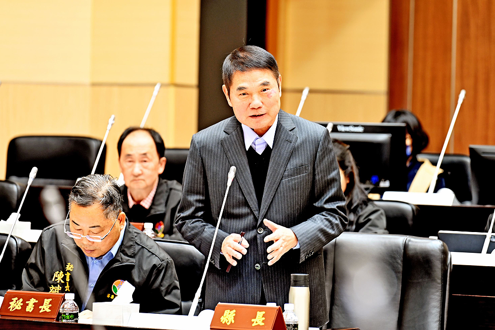 苗栗高鐵運量倒數第二　鍾東錦盼增班、加開接駁車 5