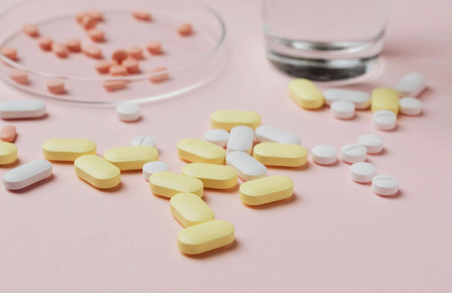 出國買保健品有人挨罰8萬！ 食藥署曝關鍵、去年共罰116件 3