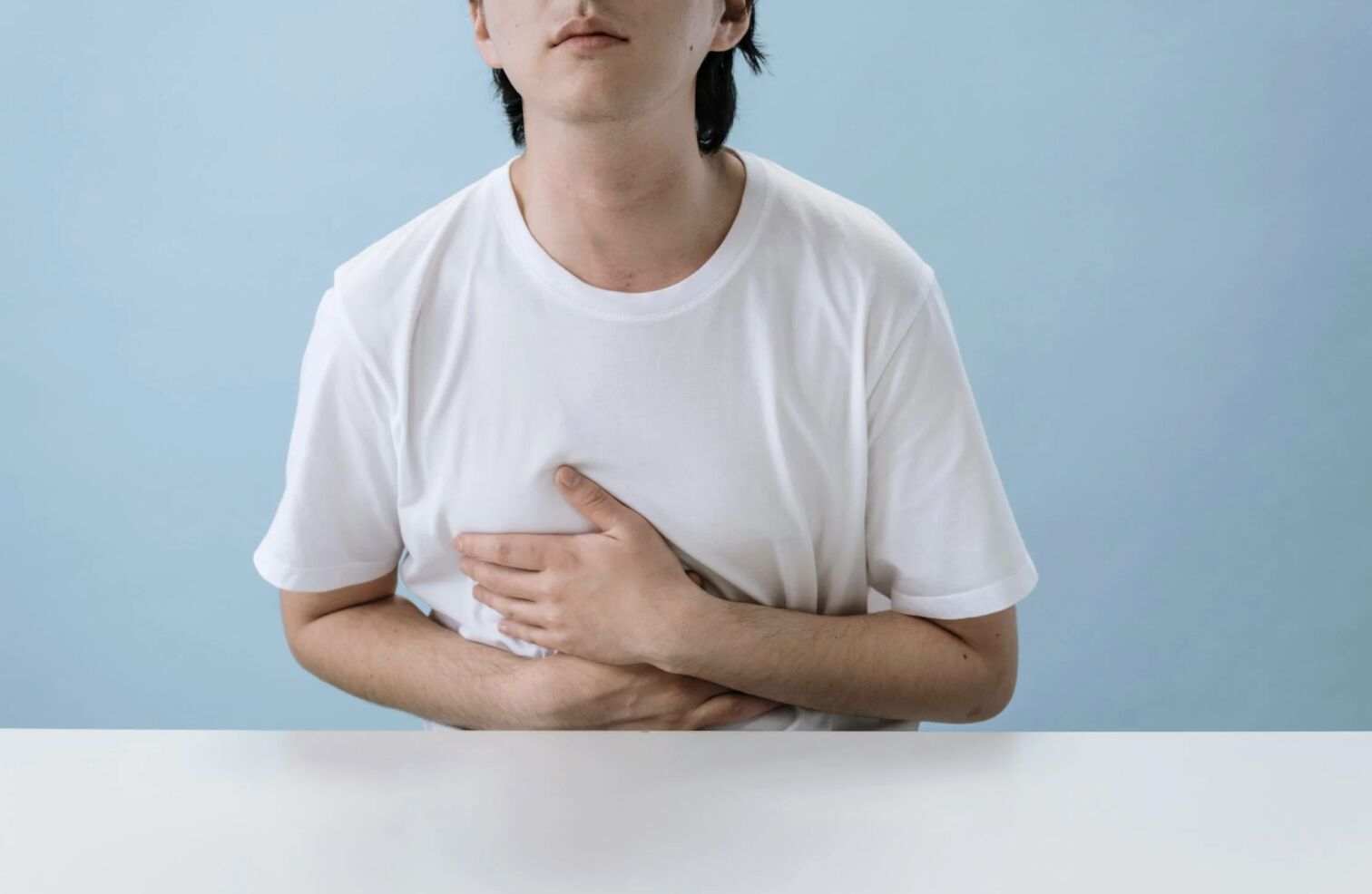 偶爾「火燒心」吃顆胃藥就沒事？   6症狀上身恐出大事