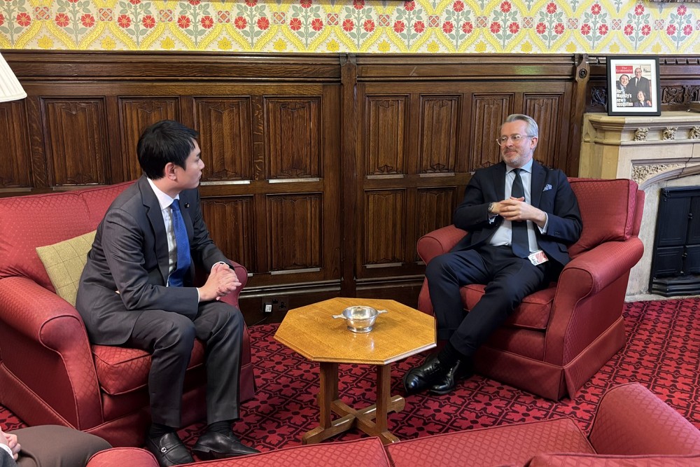 將「友台不等於反中」觀點帶入英國國會　陳冠廷提3方向增兩國合作 7