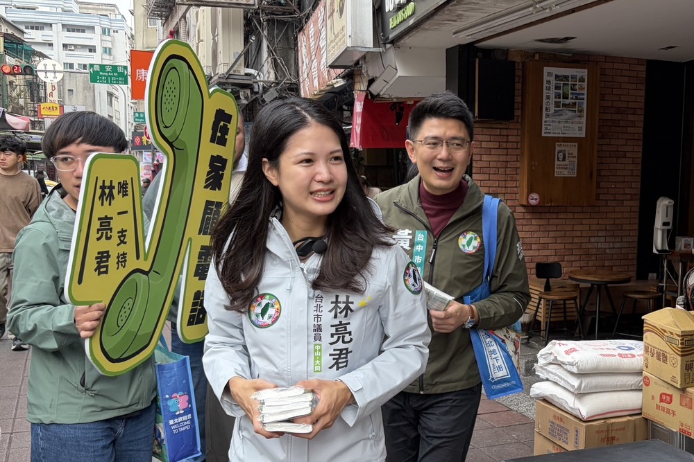 憂心鄉親不知現任議員要初選　昔日學運戰友黃守達北上挺林亮君