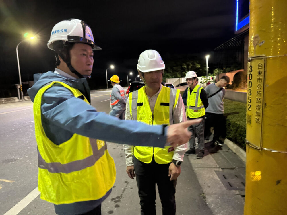 陳銘風完善道路夜間照明設施　升級雙色溫LED保障用路安全 3