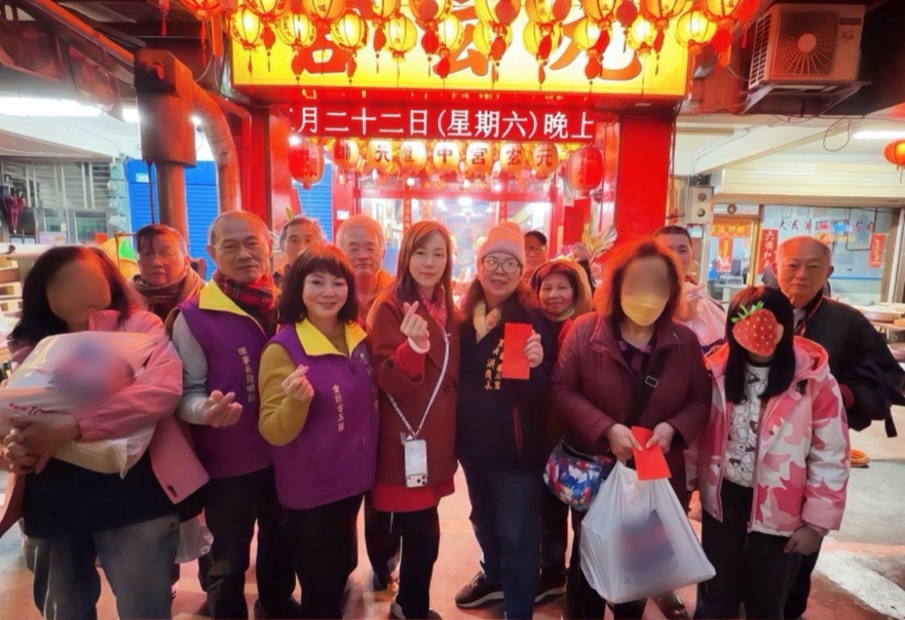 新北地方信仰中心寒冬送暖　劉美芳攜手里長點亮孩子求學路