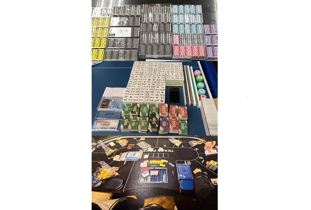 連抓3場　警破德州撲克及麻將賭場共逮賭客52人