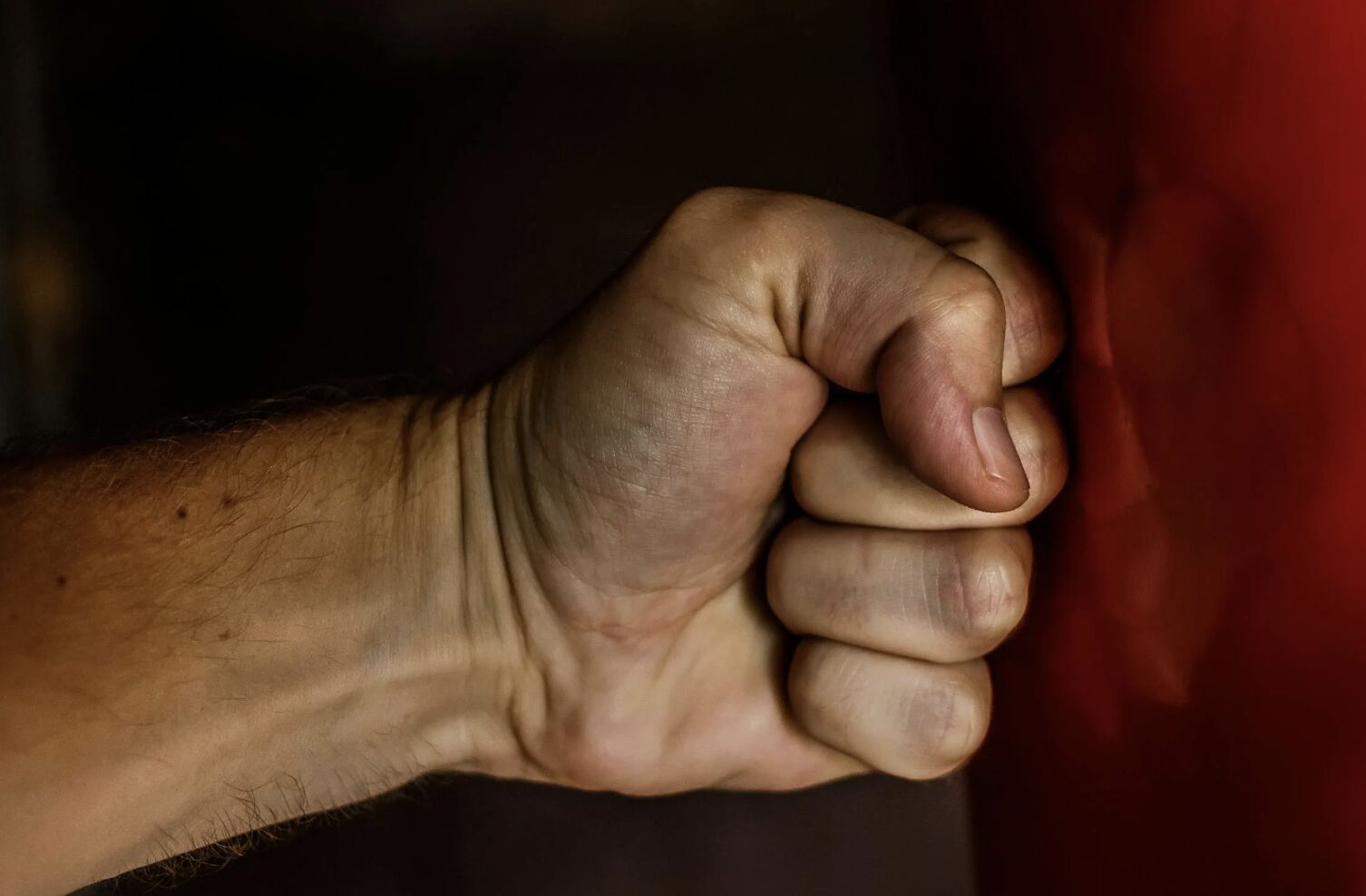 全台老人受暴年多2200件！ 過年困在家淪「晚輩精神暴力」高峰 3