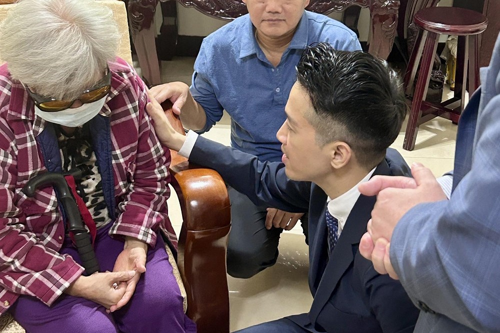 8旬婦悶死癱兒獲特赦　何志偉願照護者不必在愛與崩潰之間做選擇 3