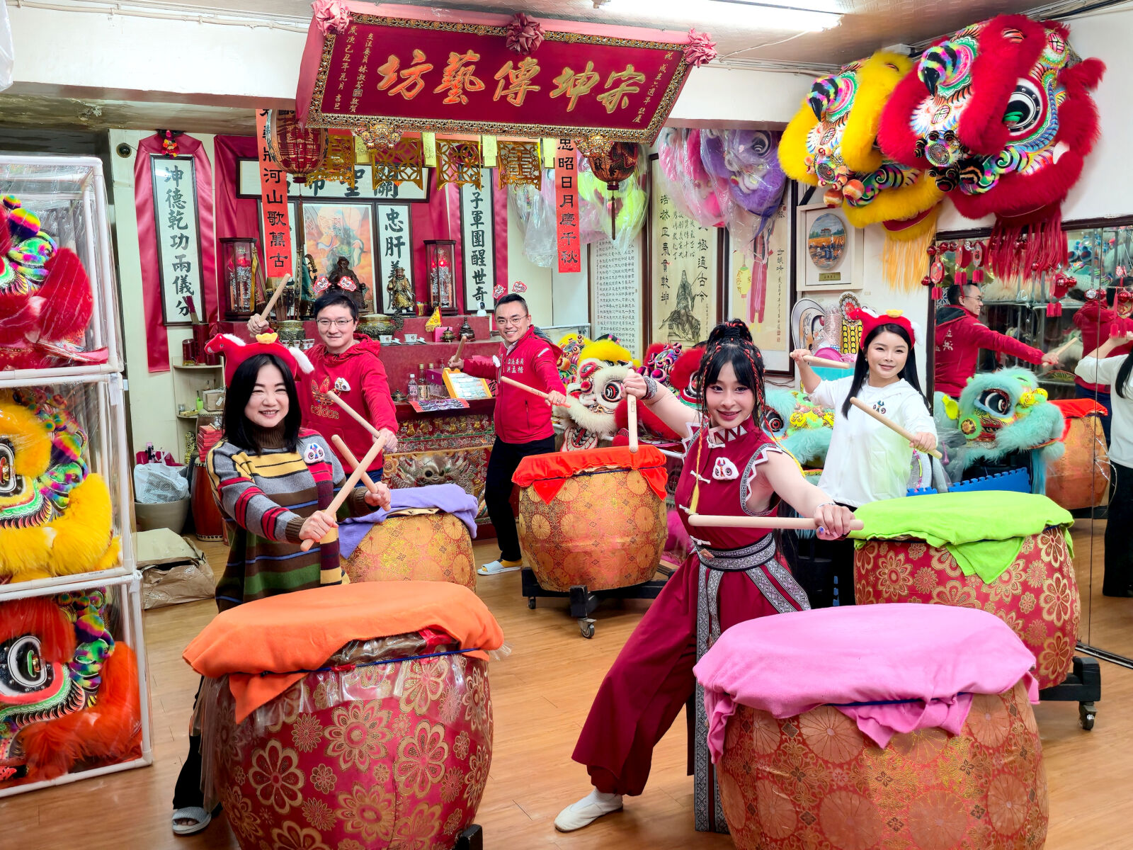 馬年開春擊響戰鼓　洪孟楷領軍3藍委體驗傳統鼓藝 5