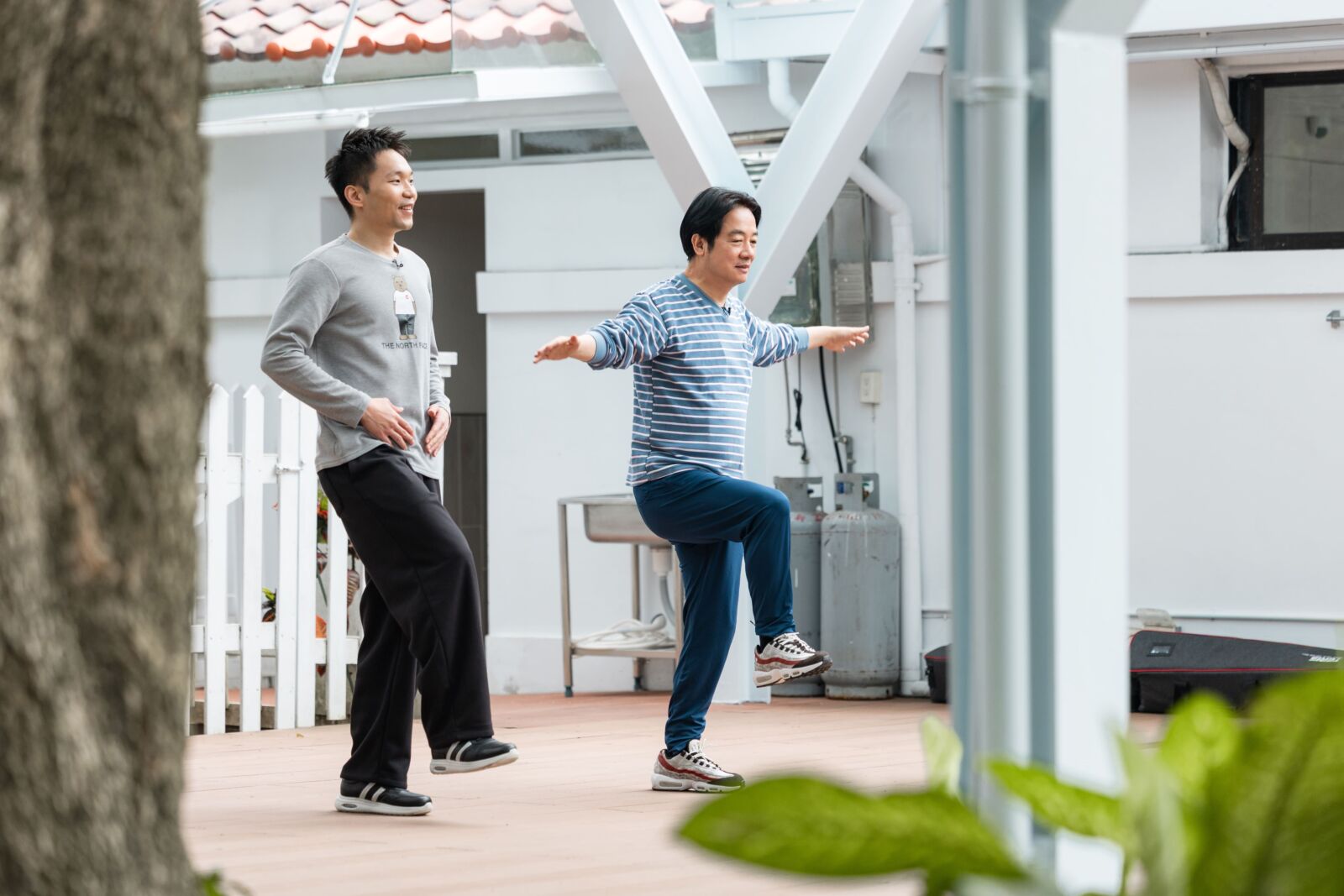 賴清德攜李洋示範居家健康操　籲落實每日30分鐘運動 3