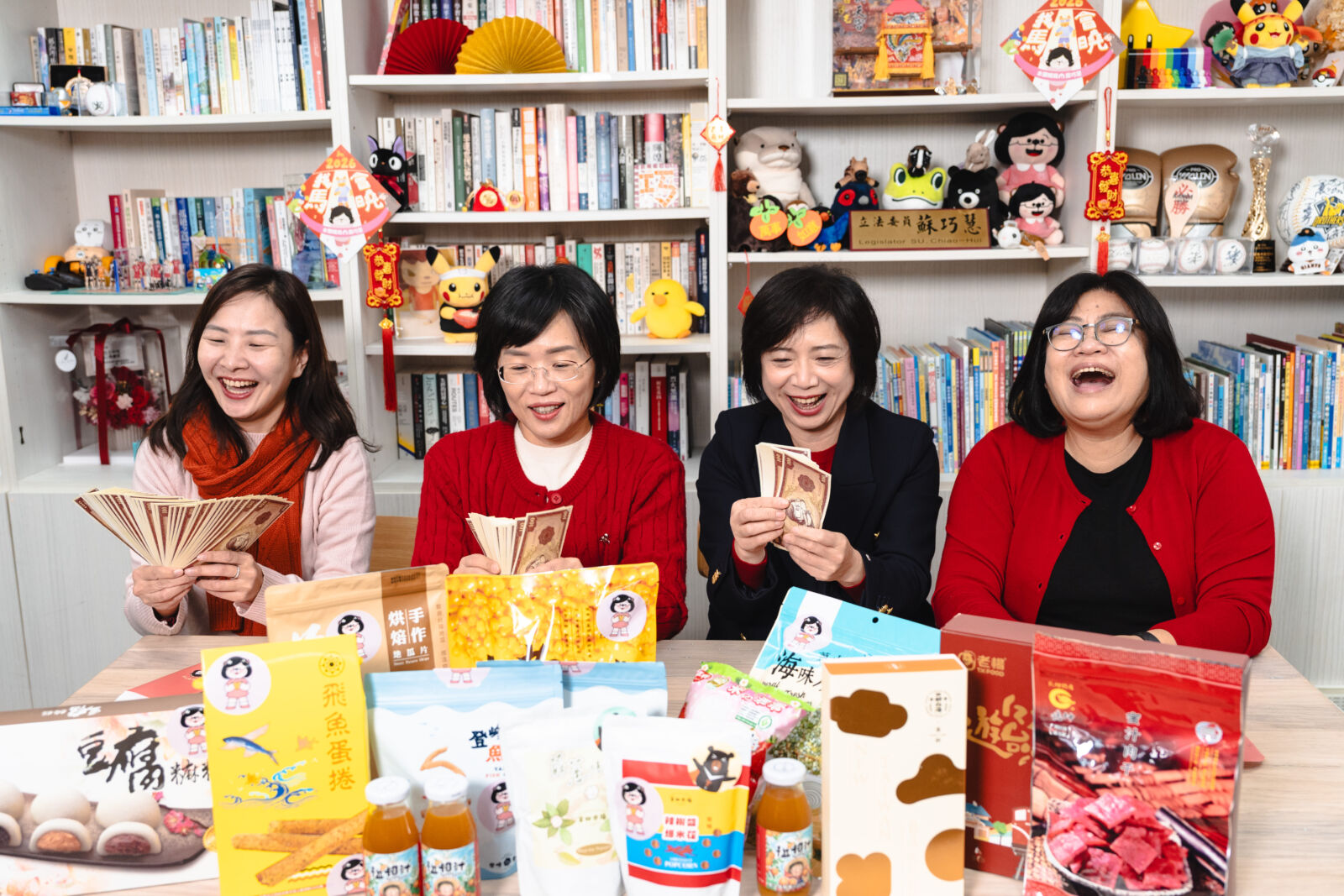 女力連線行銷伴手禮　何欣純、王美惠、陳品安、蘇巧慧推最強組合 3