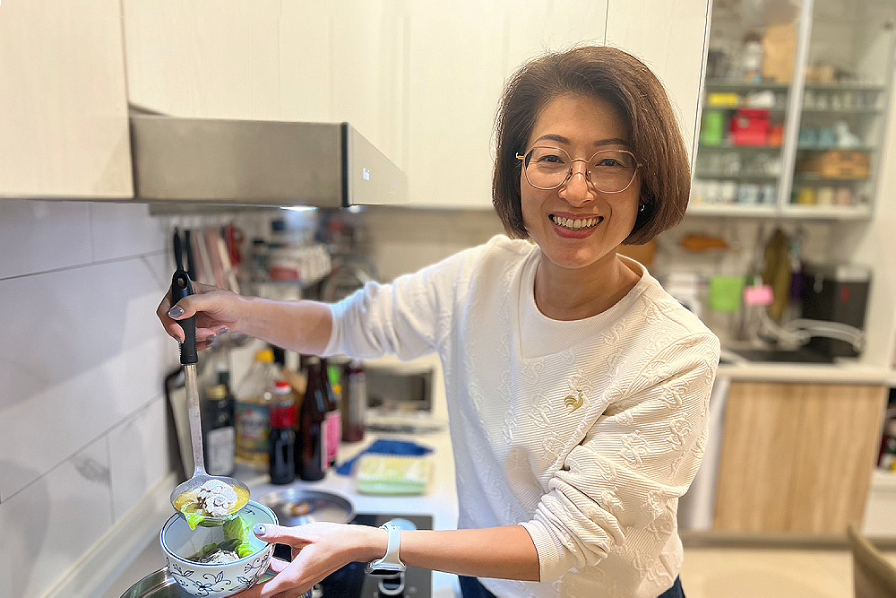 【議員上年菜2-1】年節必嘗麻油雞　邱愛珊靠「甜味」暖心又暖胃 37