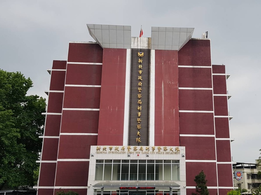 橫掃虛實博弈據點　新北警鐵騎出擊攻堅破天九牌賭場