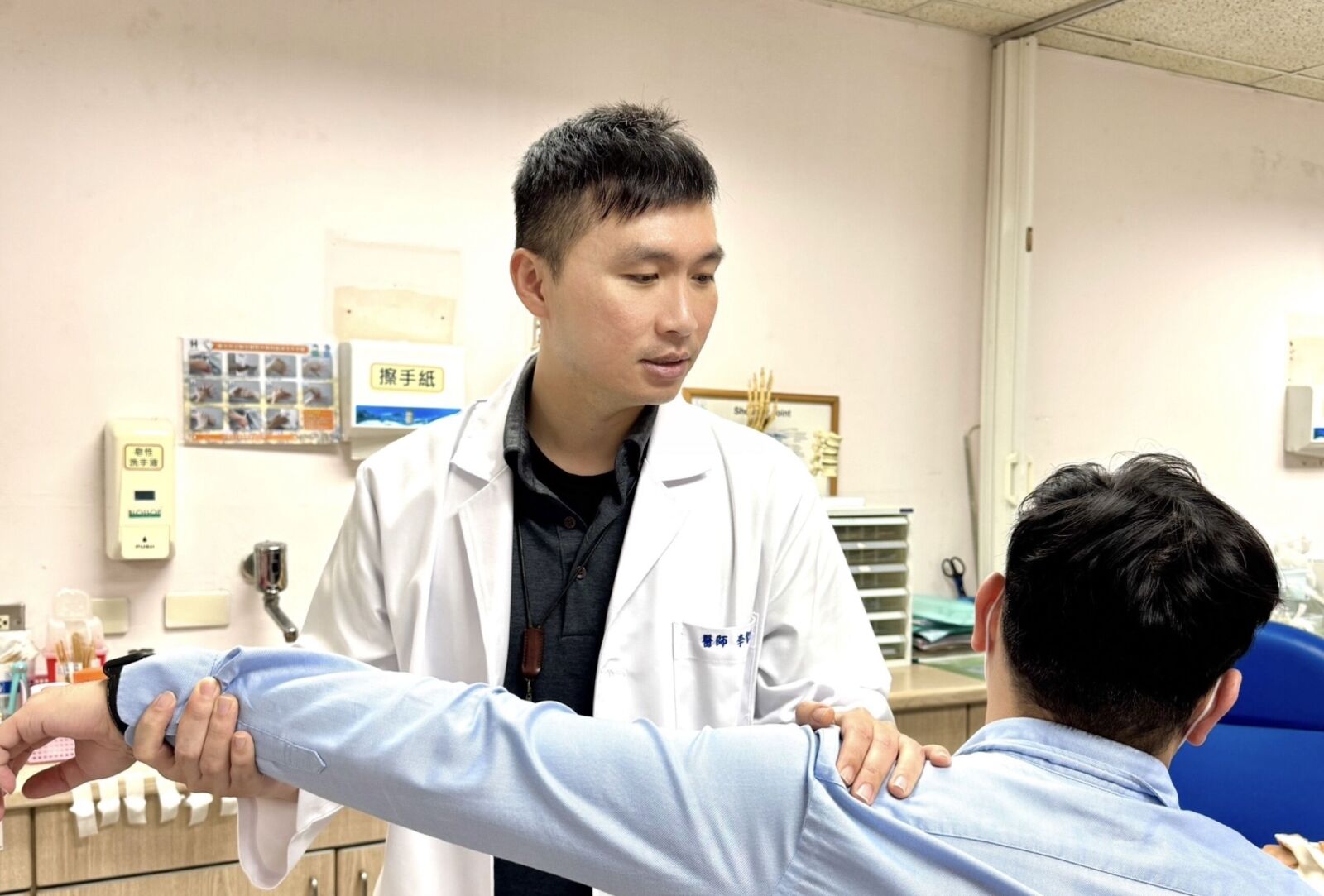 元宵節淪「手不舉」高峰! 醫:年糕、湯圓血糖失控易誘發五十肩 7 元宵節淪「手不舉」高峰! 醫:年糕、湯圓血糖失控易誘發五十肩 6