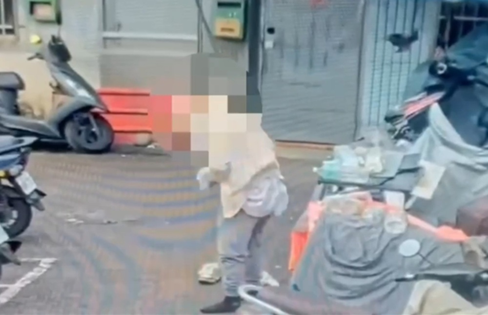 機車鴛鴦形跡可疑 48歲婦辣椒水攻擊警原來是通緝犯 12 cnews204260301a02