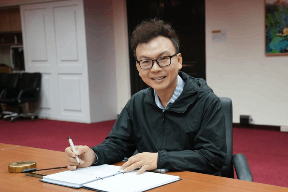 照片來源：鄭正鈐臉書