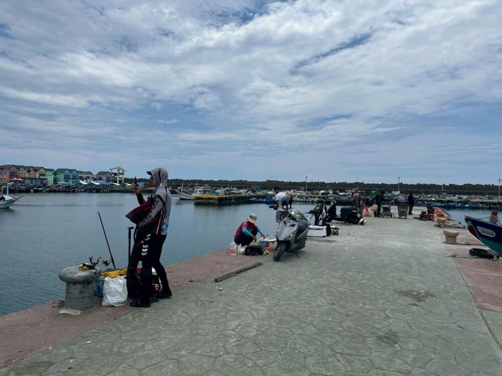花蓮漁港試辦開放垂釣延長3個月　農業處同步強化科技執法 3